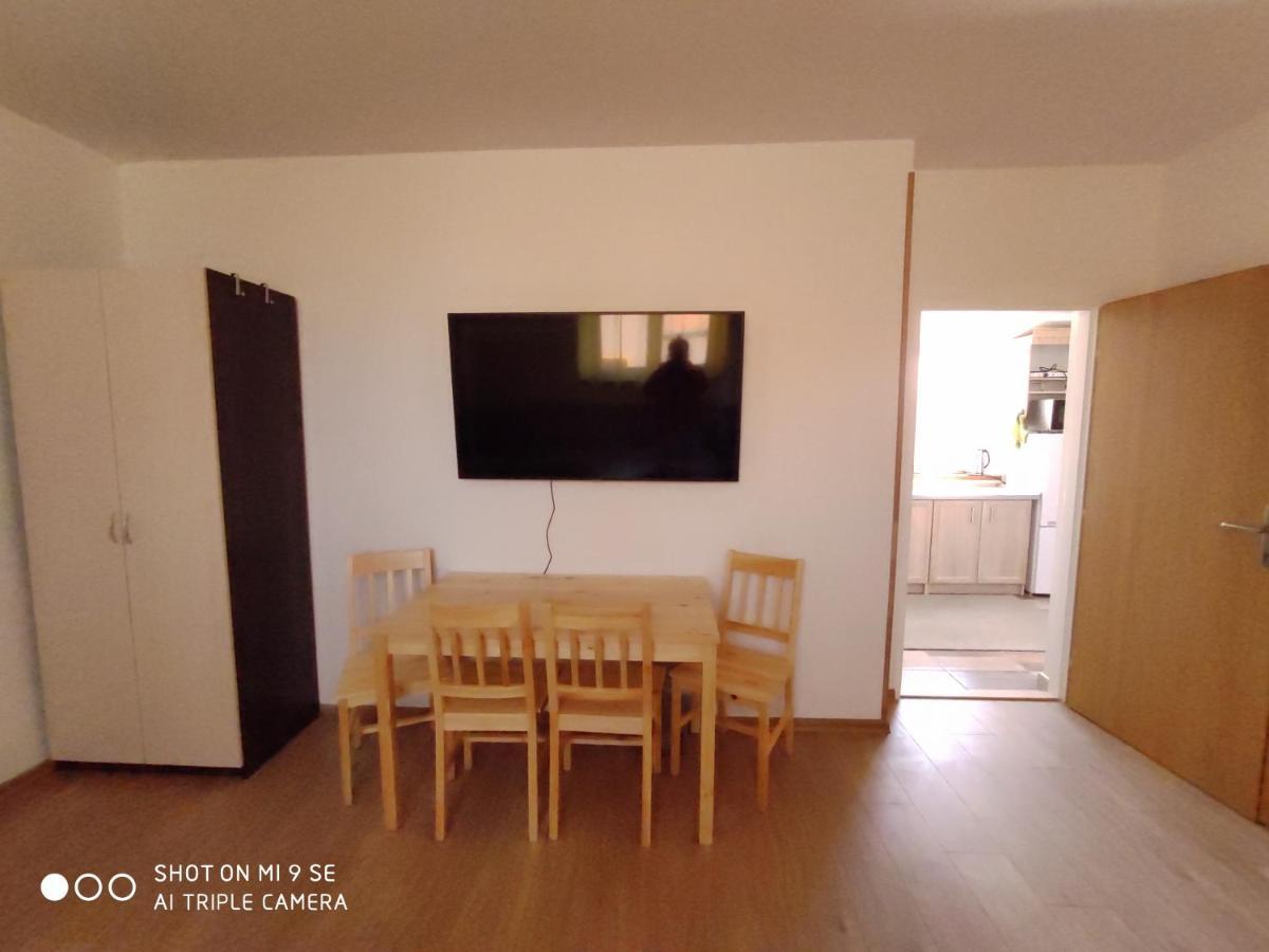 Apartmany Opolany エクステリア 写真