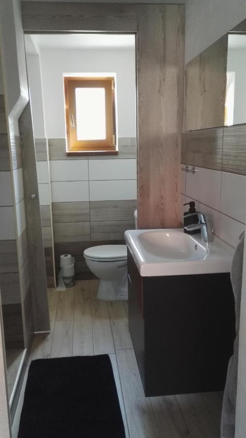 Apartmany Opolany エクステリア 写真