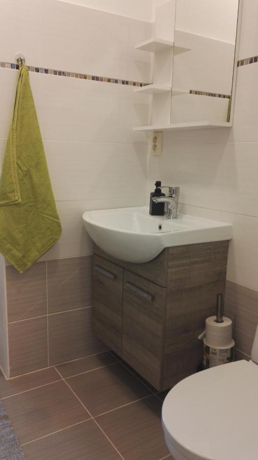 Apartmany Opolany エクステリア 写真